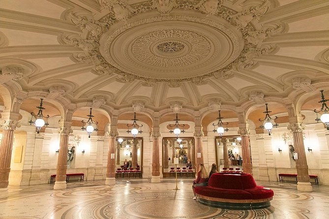A domed salon in the public rooms with its round red banquette